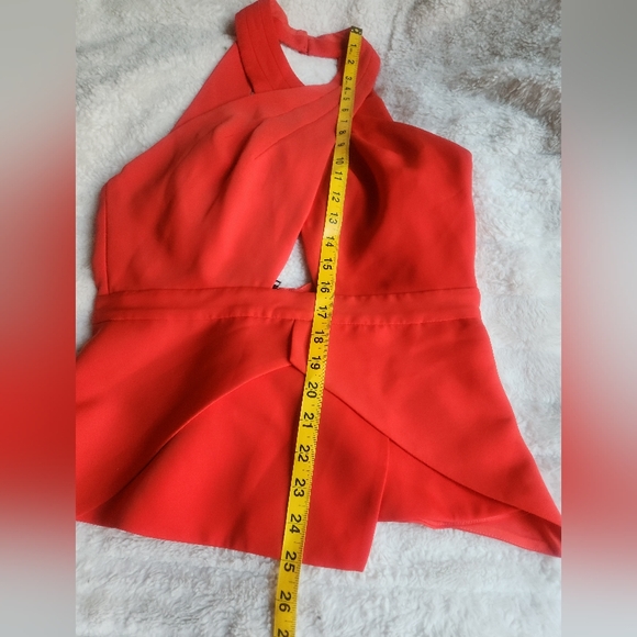 BCBGMAXAZRIA Remmie Open-Back Peplum Halter Top red size S Nwot - Picture 10 of 10